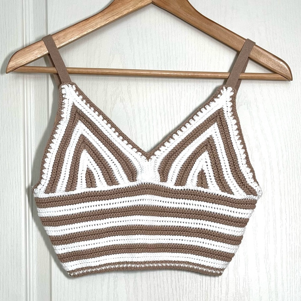 Hollister Brown & White Crochet Crop Top Size M Bralette Coastal Cowgirl Beach